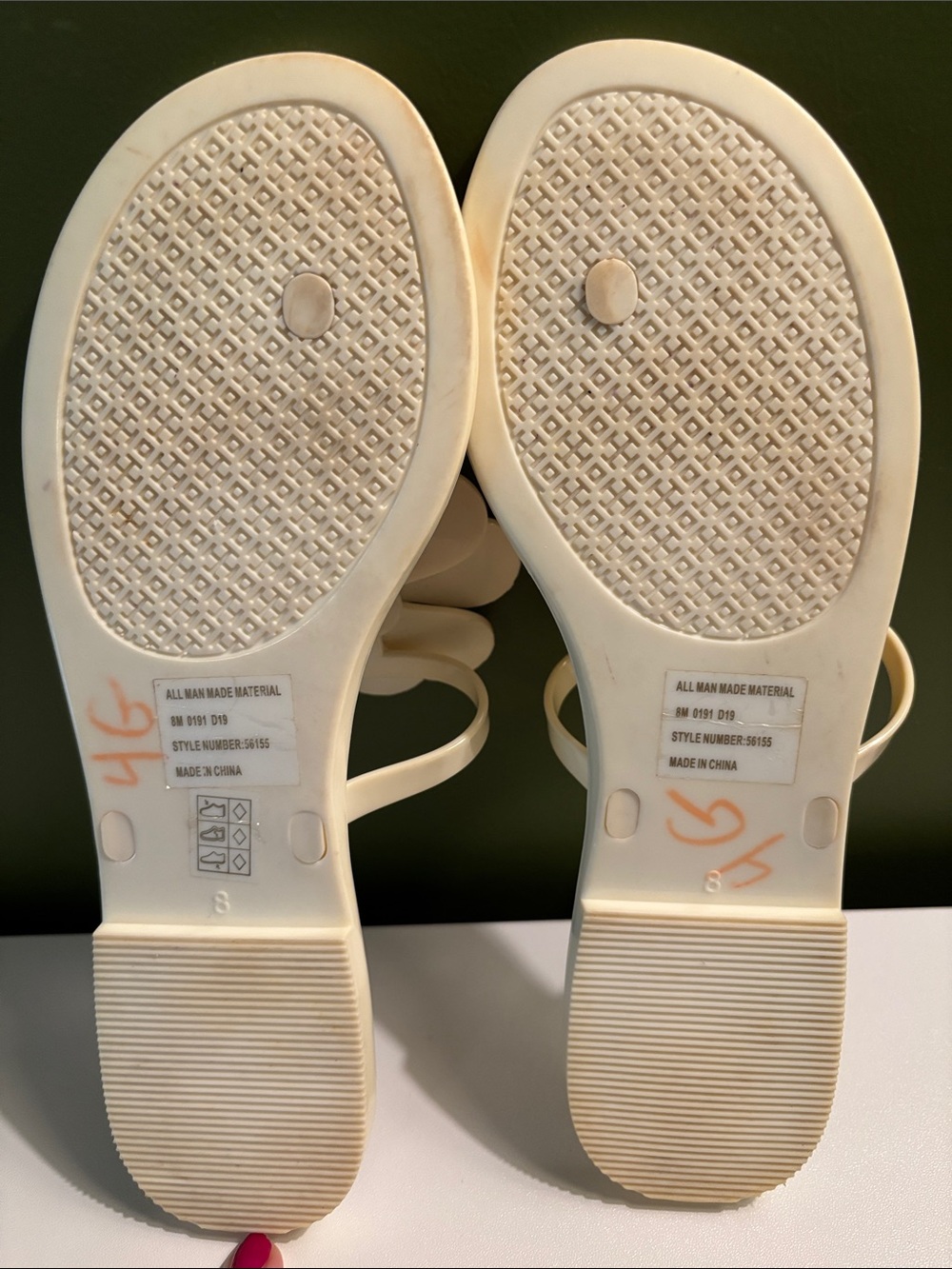Tory Burch Cream Floral Jelly Thong Sandals - Picture 7 of 8